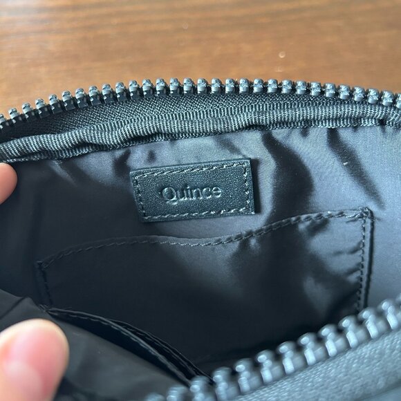 Quince All Day Neoprene Phone Sling - Picture 4 of 4